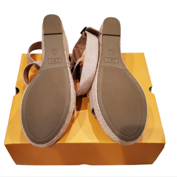 NIB Womens generic 3 inch wedges Size 10 color taupe - Picture 3 of 7